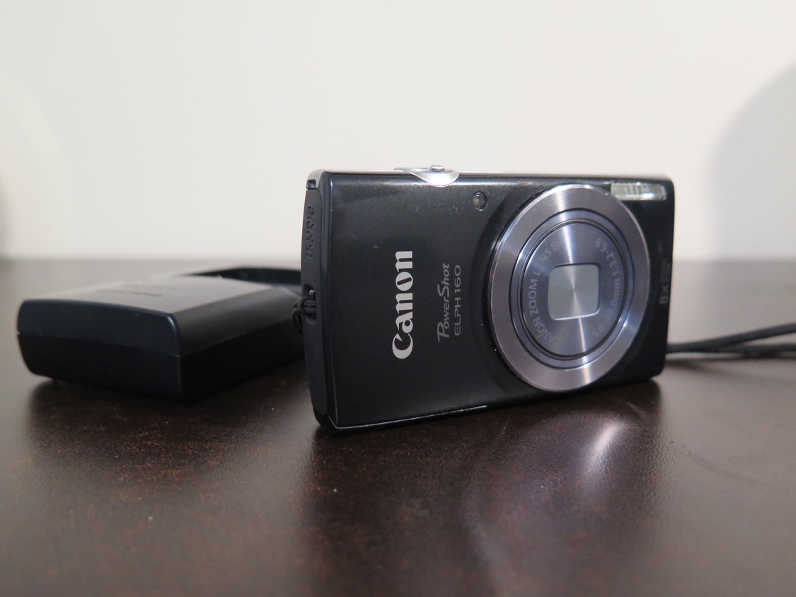 Canon PowerShot ELPH 160 Digital Camera