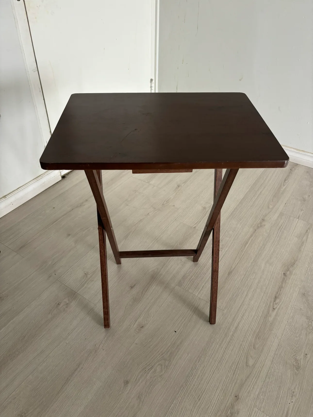 Folding Table thumbnail