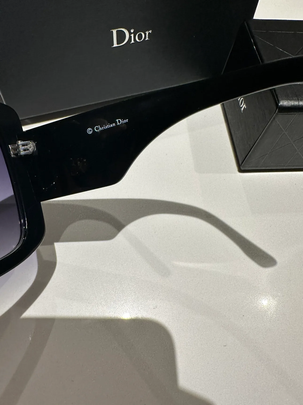 Dior So Light 1 Sunglasses image indicator(4)