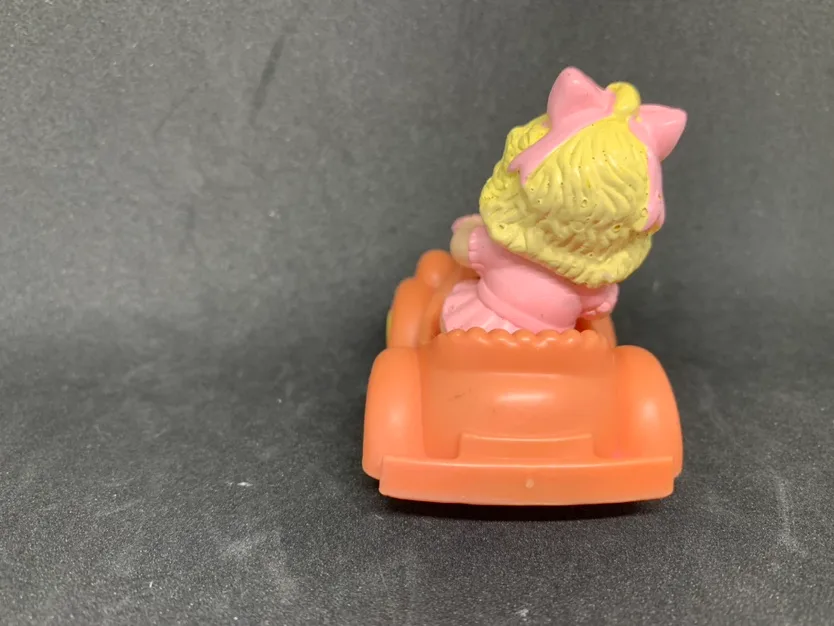 Vintage Lot of 6 Muppet Miss Piggy Elmo McDonalds 1986 image indicator(7)