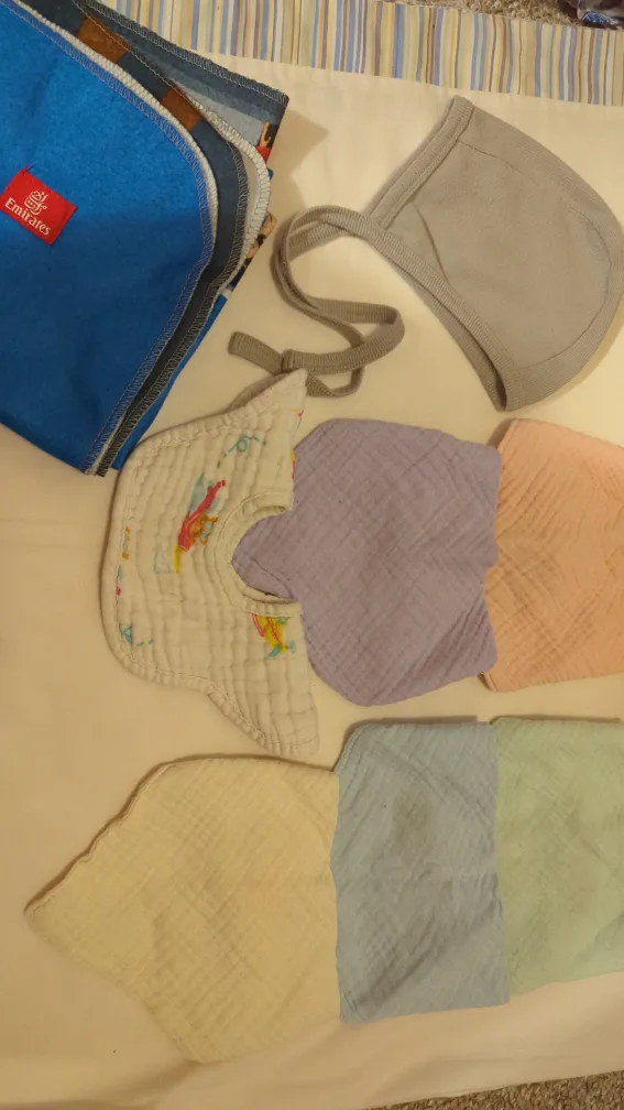 Baby clothes, bath, toys, activity mat, W assistant etc image indicator(3)