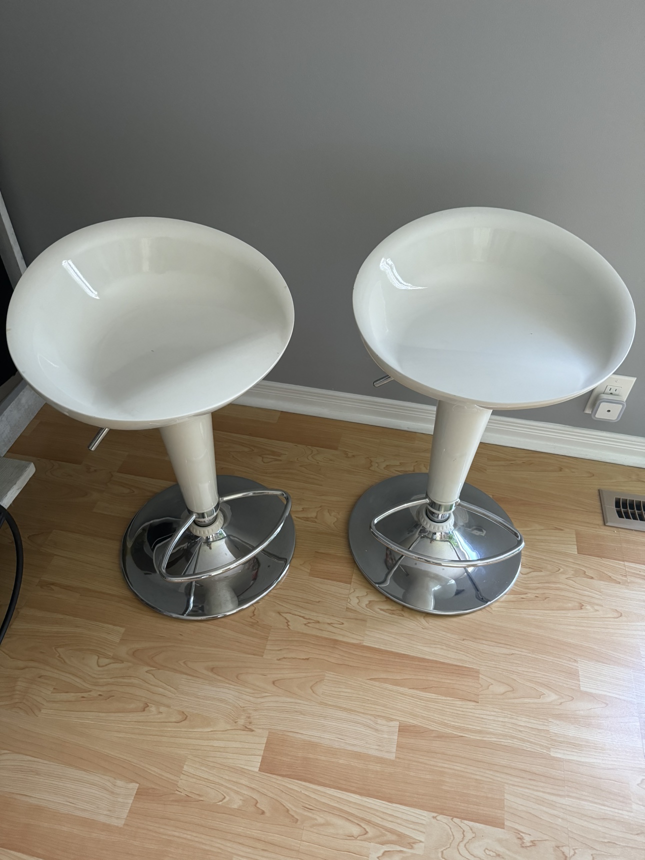 White Bar Stools