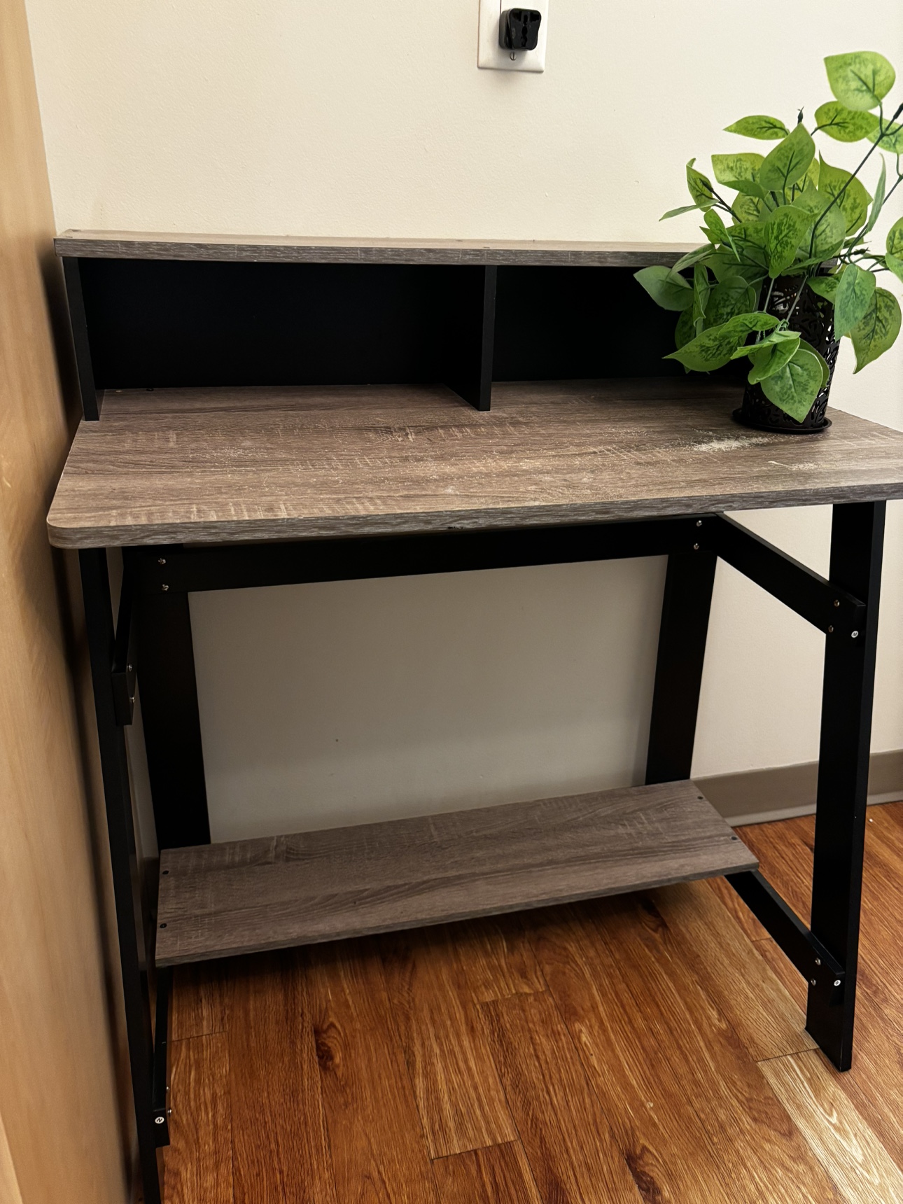 Desk with Shelf - photo 3