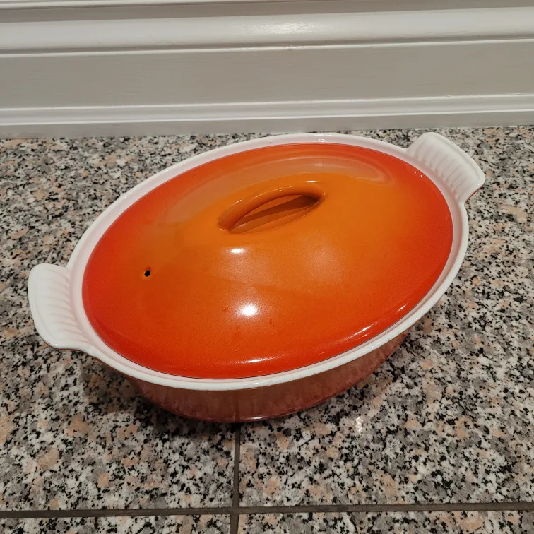 Vintage Le Creuset #26 Cast Iron Dutch Oven Flame Orange thumbnail