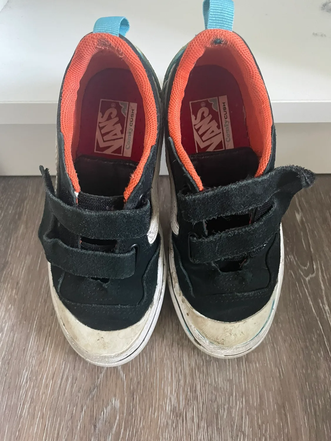Vans Kids Shoes Size 11 thumbnail