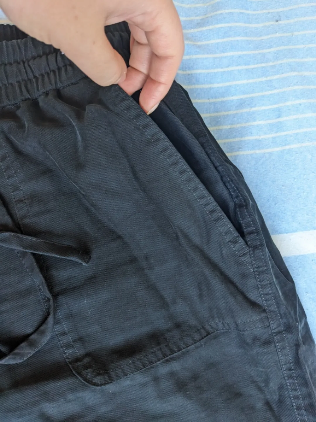 Black Pants image indicator(4)