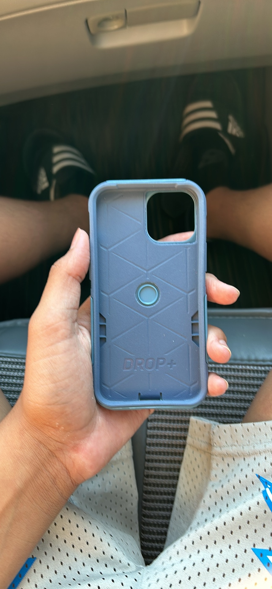 Iphone 12 and 13 mini otterbox case - photo 2