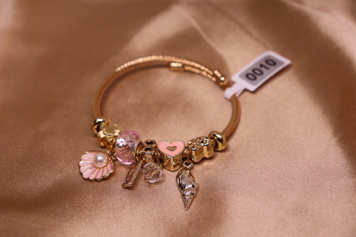 18K Gold Plated  Charm Bracelet - photo 3