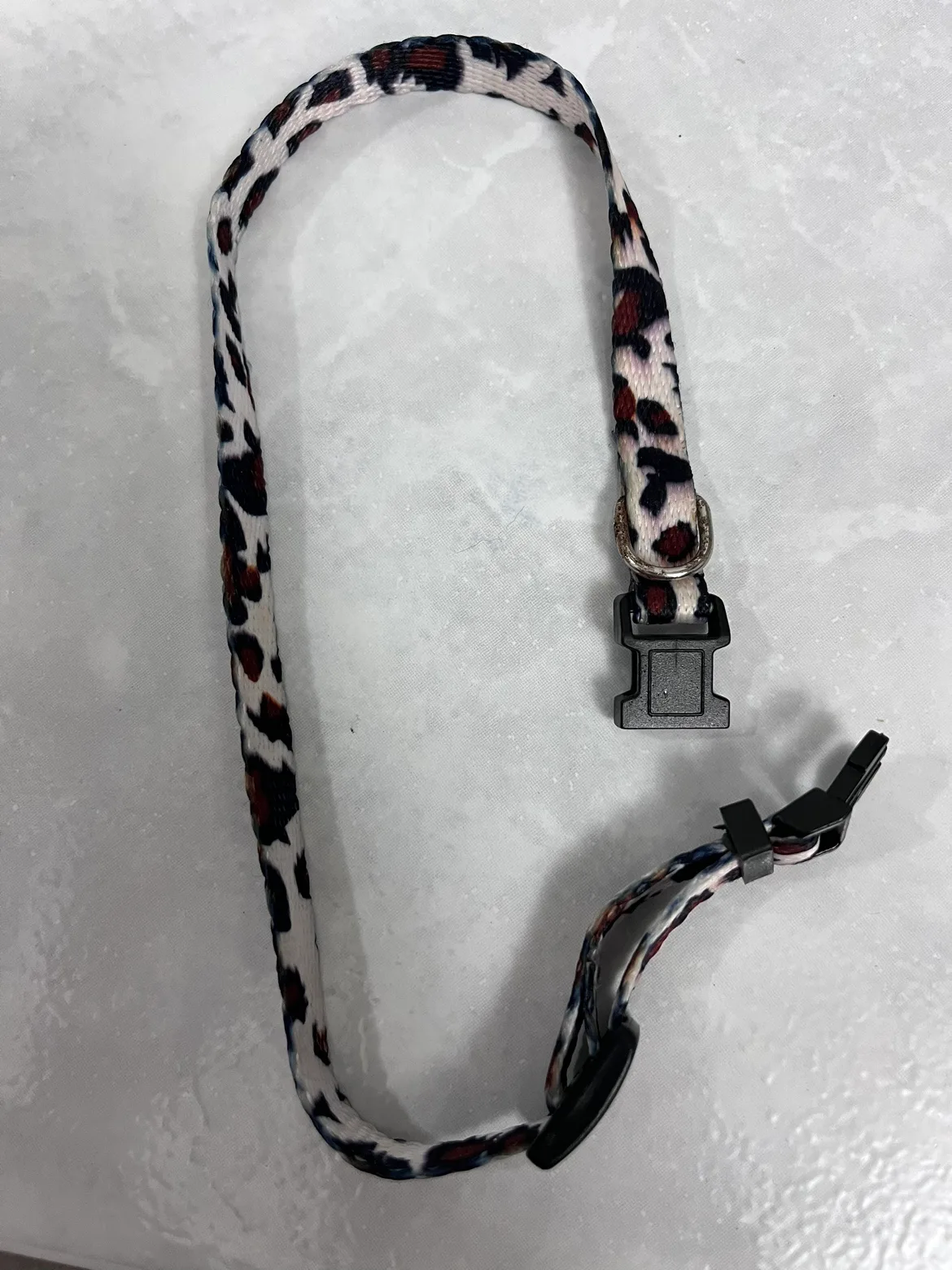 #freecycle Dog Collar - Leopard Print S or M image indicator(2)
