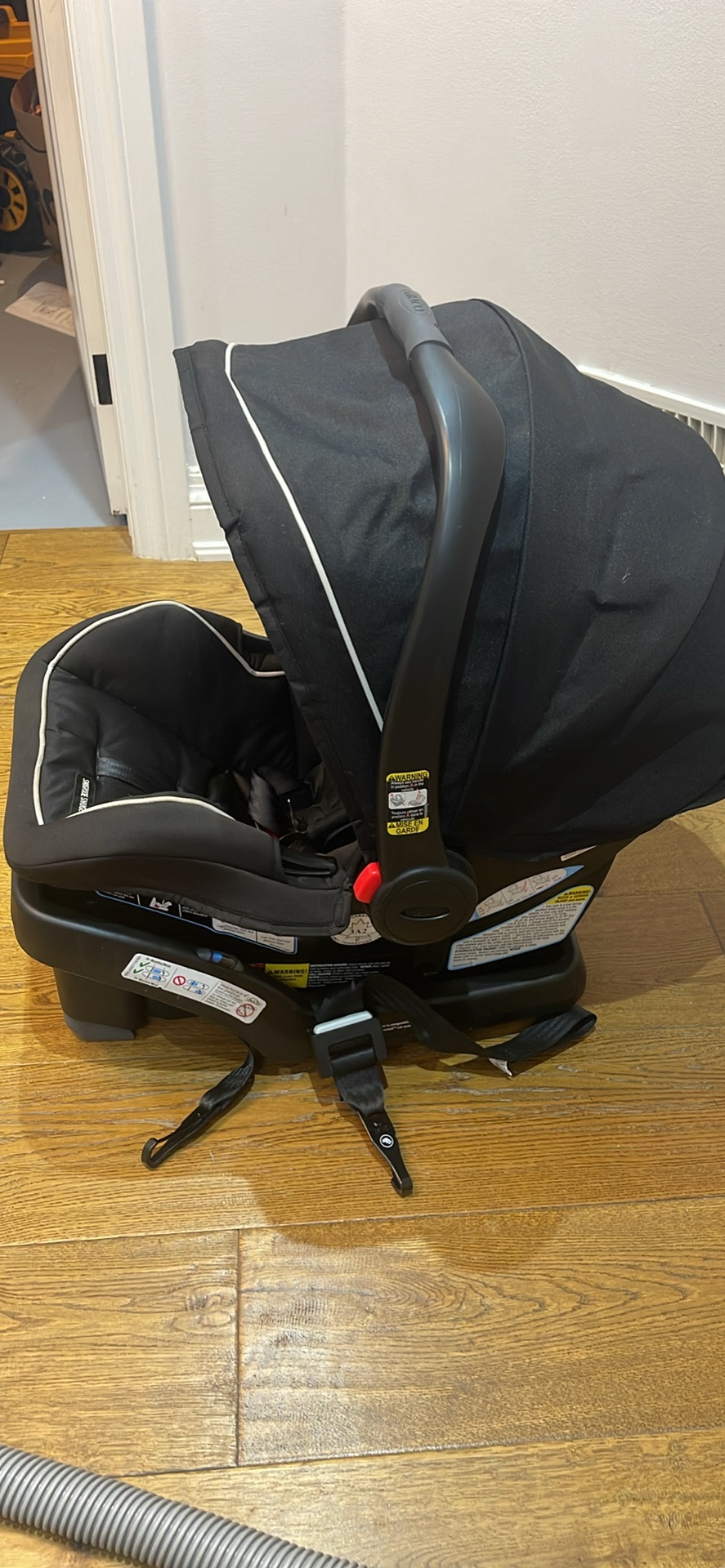 Graco SnugRide Click Connect 35 Infant Car Seat - photo 3