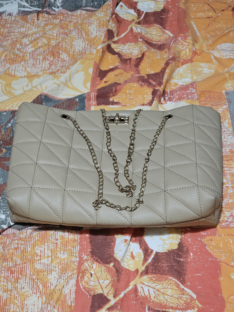 Beige quilted chain bag