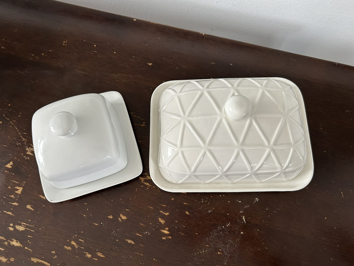 Butter dishes 2/15$ - photo 2