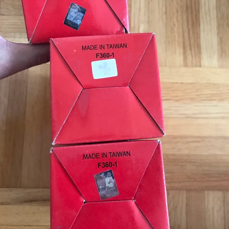 Disney - Mickey Kids - Disney Glass Cups x3 - BNIB image indicator(5)