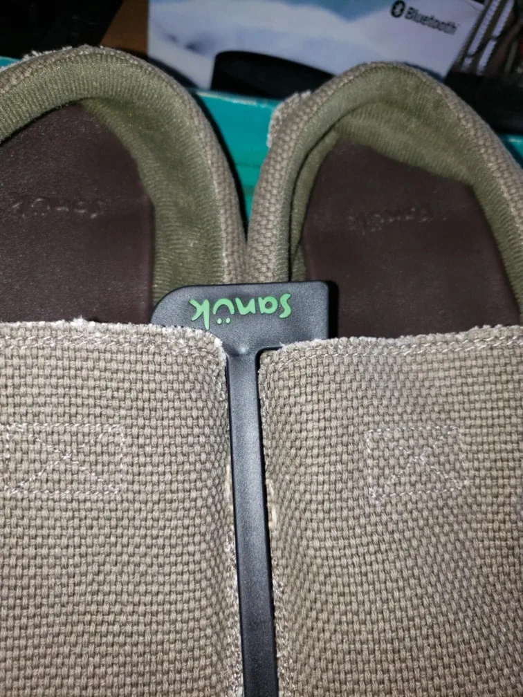 Adidas Shoes Brand New 13.5 US size image indicator(6)