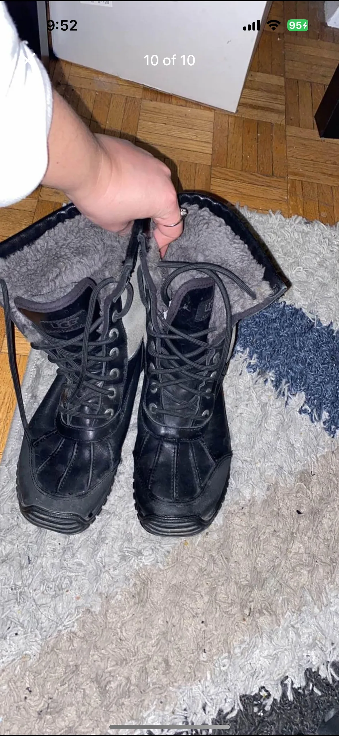 UGG women’s Adirondack III Boot image indicator(10)