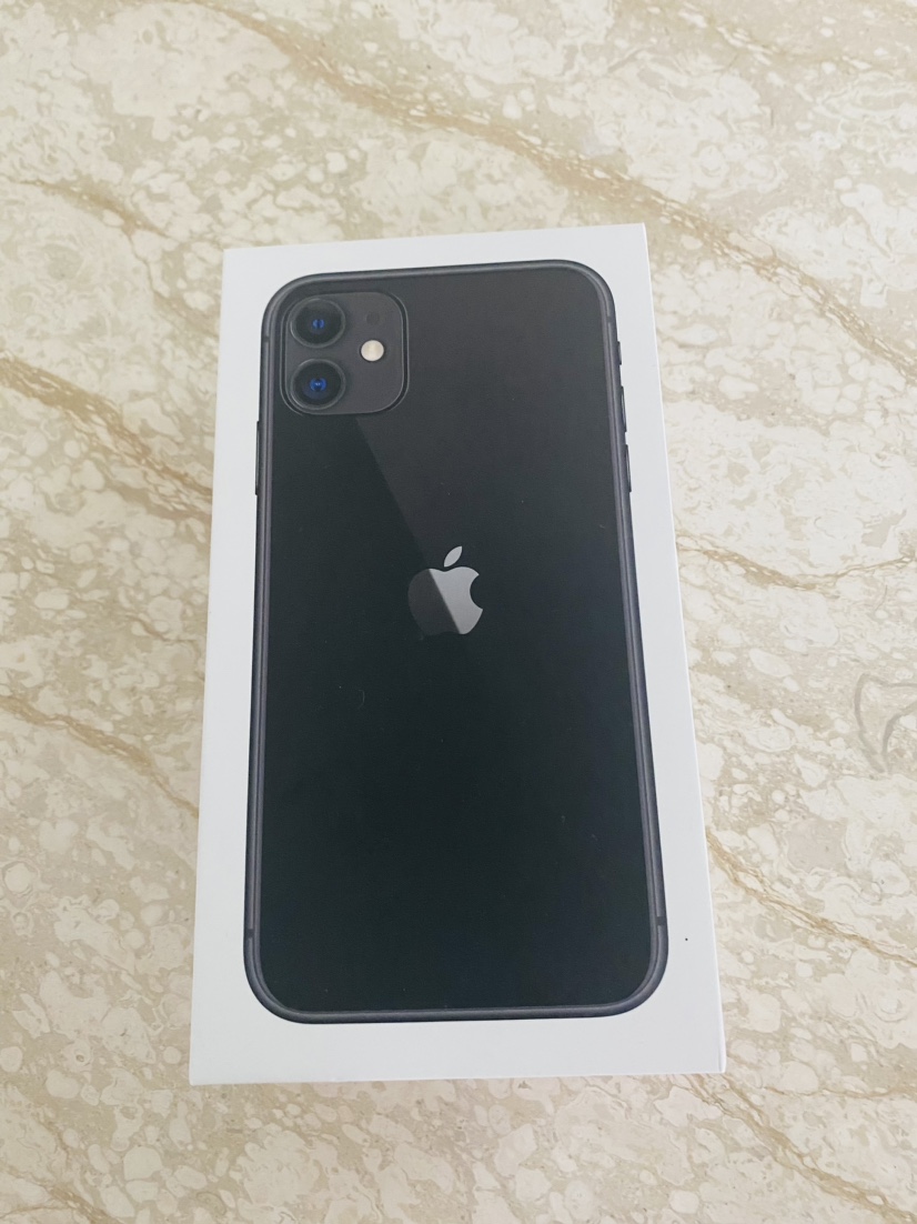 I phone 11 - photo 4