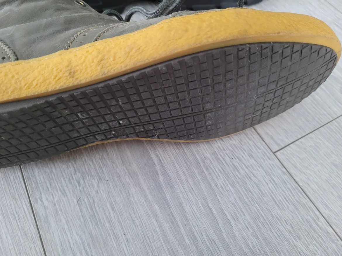 John Fluvogs High top image indicator(5)