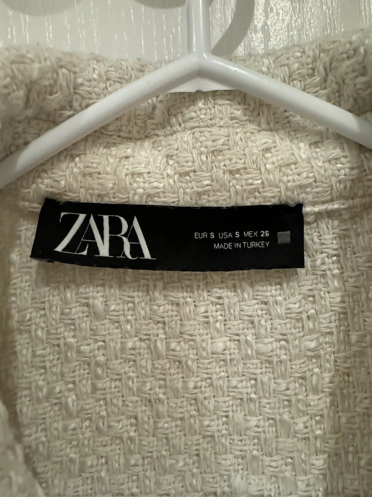 Zara White Tweed Vest image indicator(3)