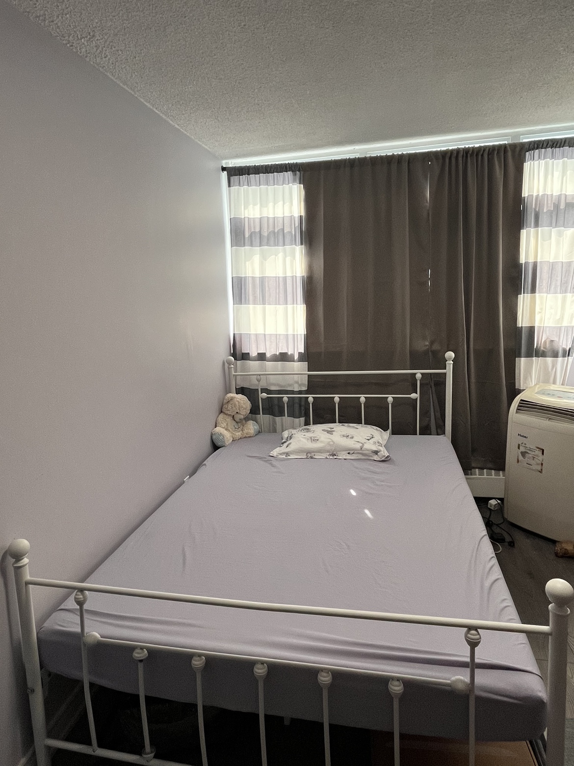 Metal Frame Bed