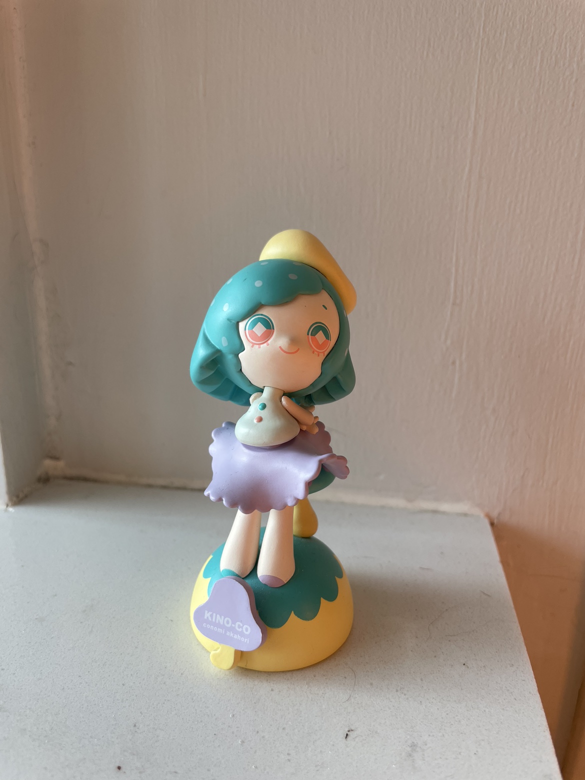 Kino-Co "Olivia” Figurine
