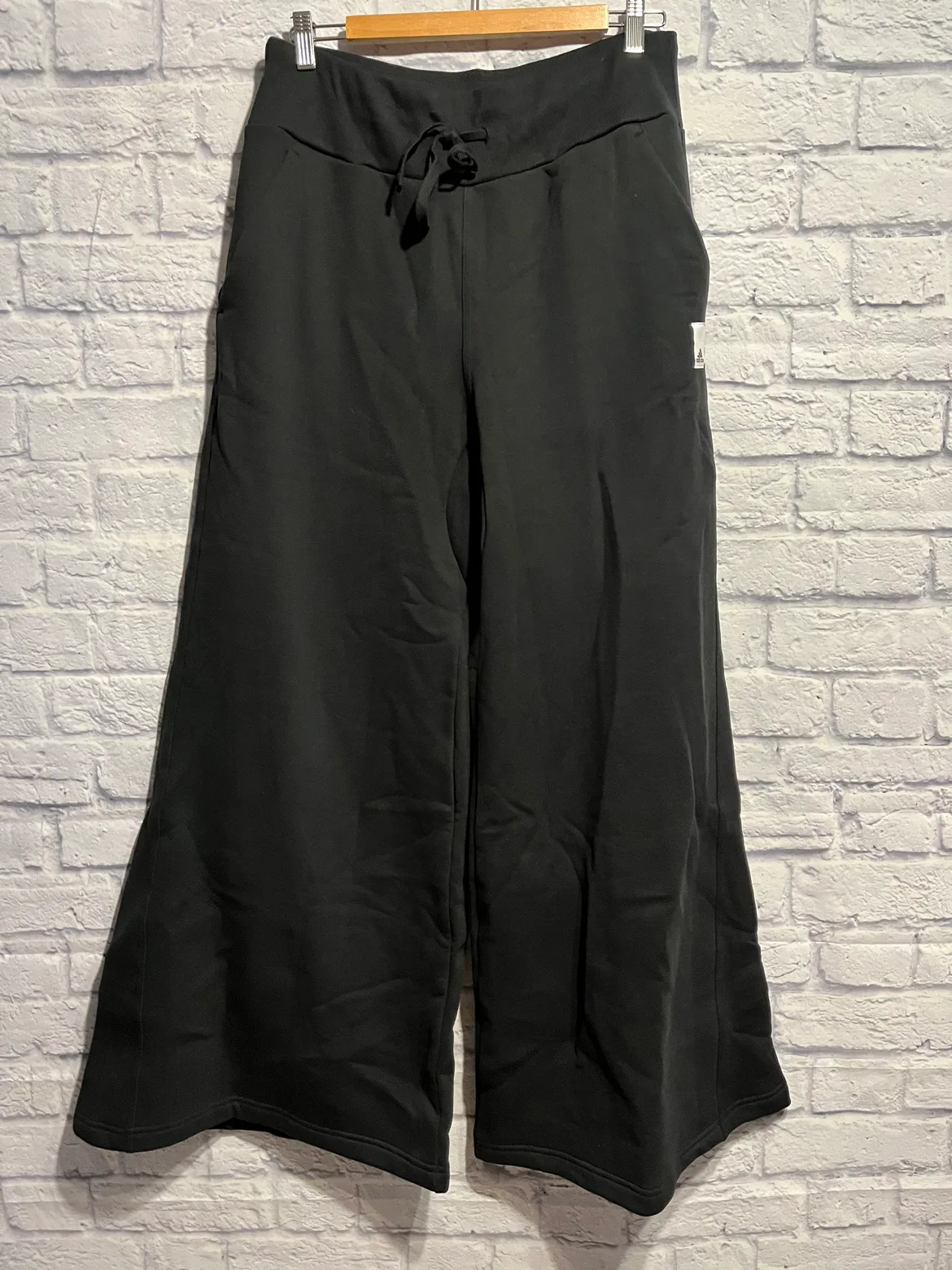 Adidas Wide Leg Pants Medium thumbnail