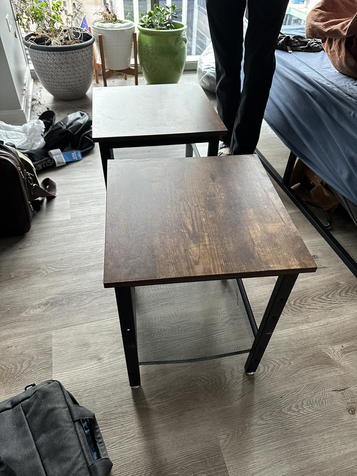 Set of 2 End Tables - photo 3