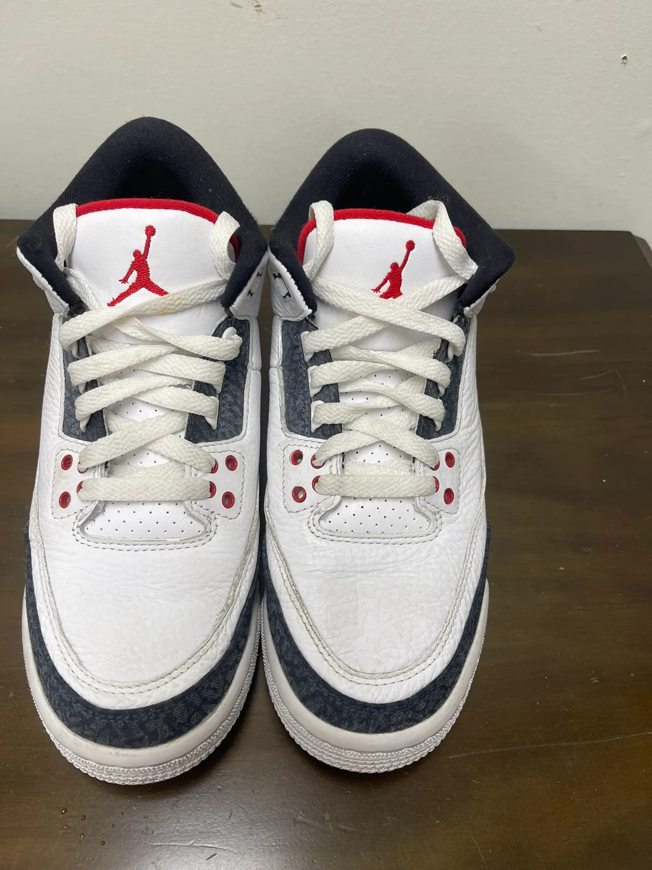 Air Jordan 3 Retro boys thumbnail