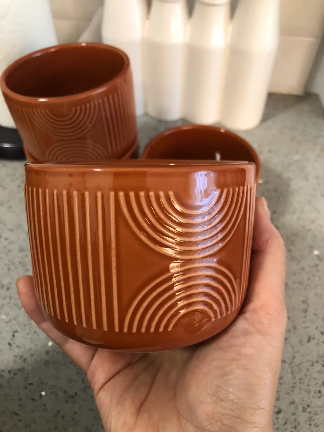 4 Ceramic ramekins/bowls image indicator(2)