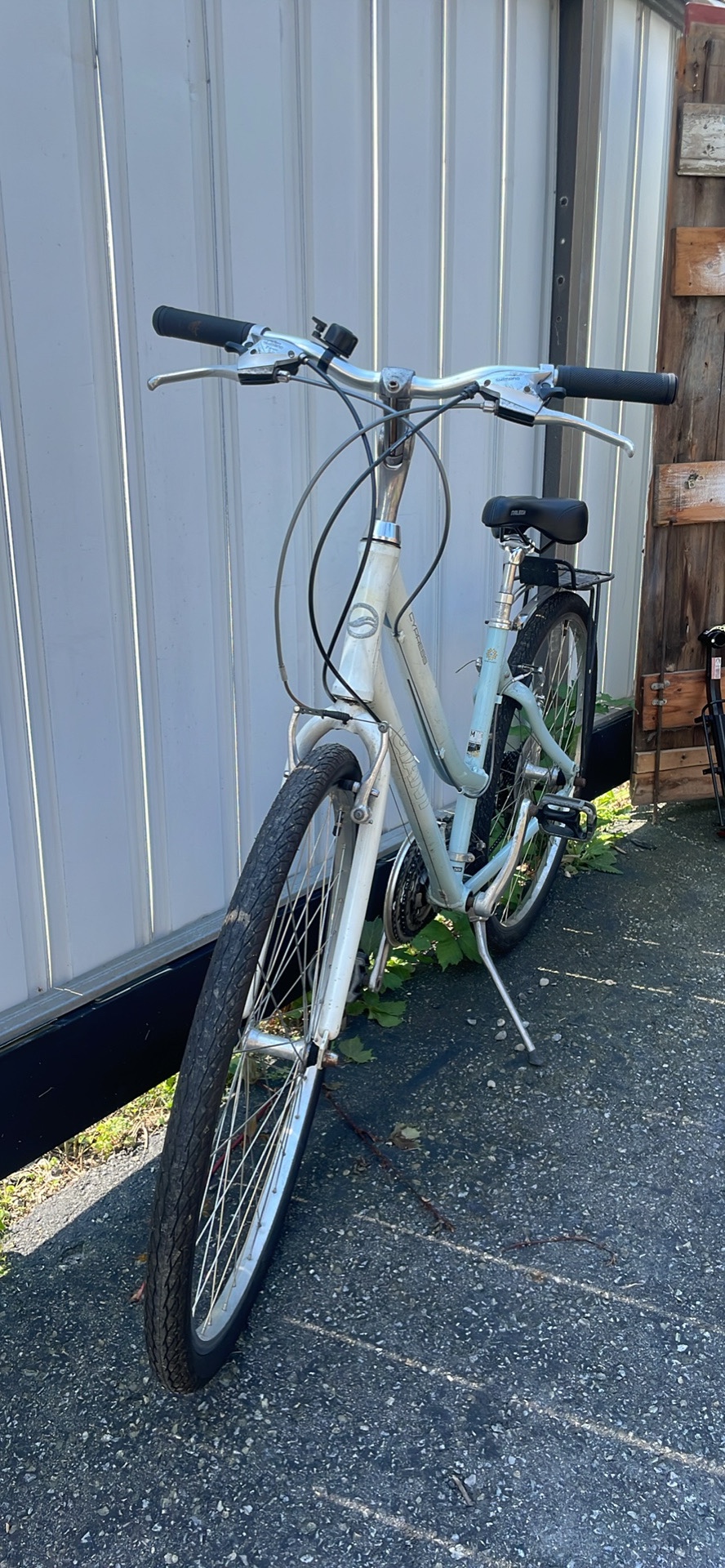 Women's Medium Frame Bicycle - photo 2