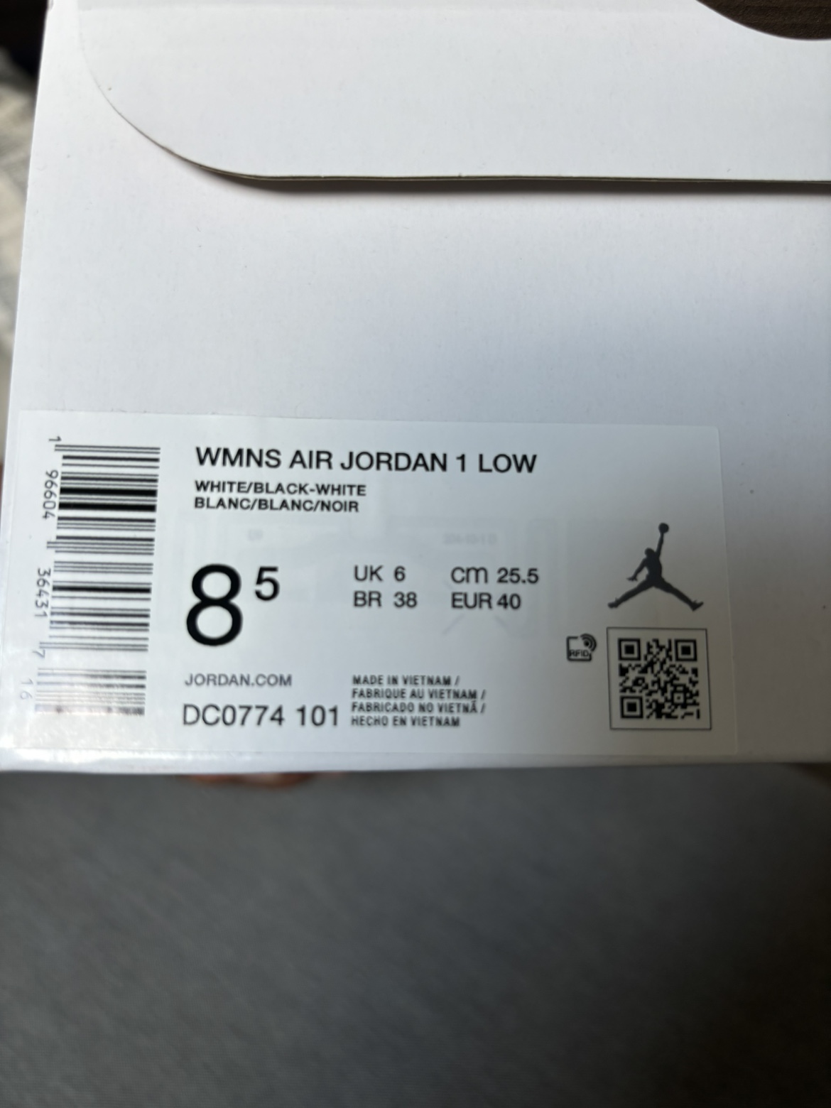 Nike Air Jordan 1 Low Women's Shoes Size 8.5 - photo 3