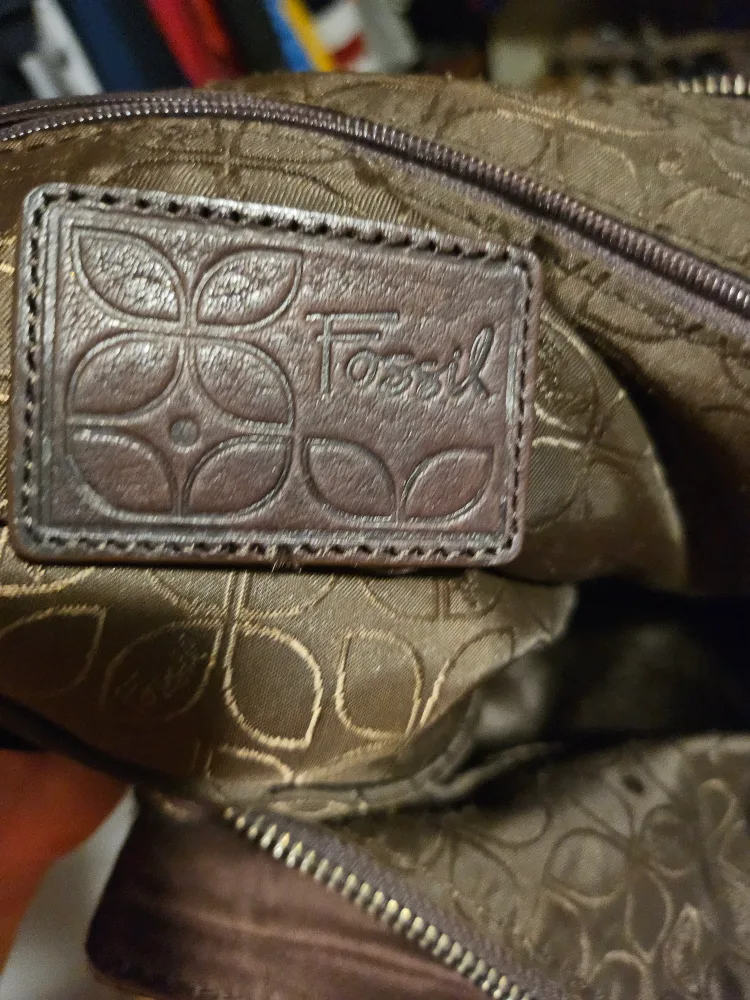 Fossil Vintage Brown Genuine Leather Shoulder Bag Purse Tote image indicator(4)