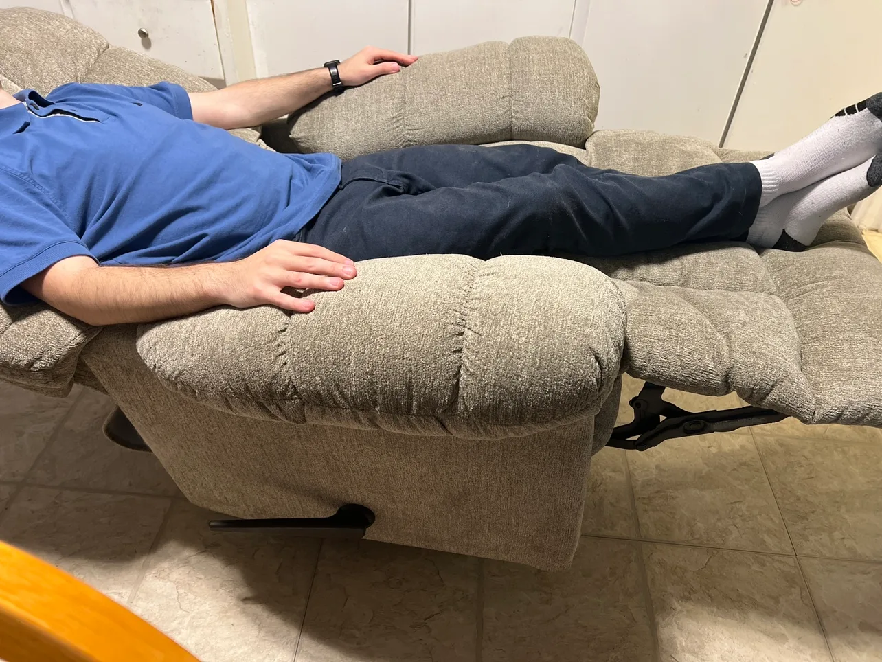 Recliner Chair image indicator(4)