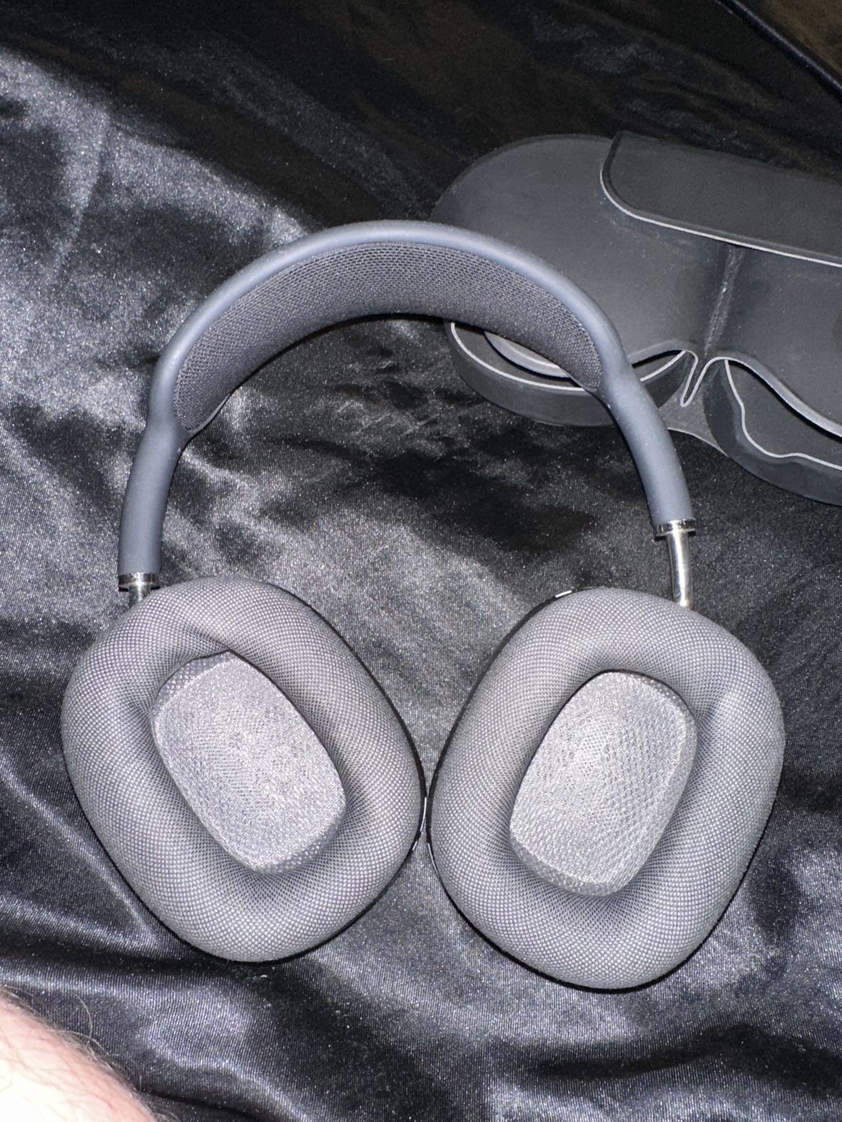 Apple AirPods Max Headphones - photo 2