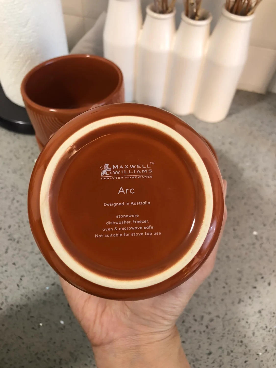 4 Ceramic ramekins/bowls image indicator(4)