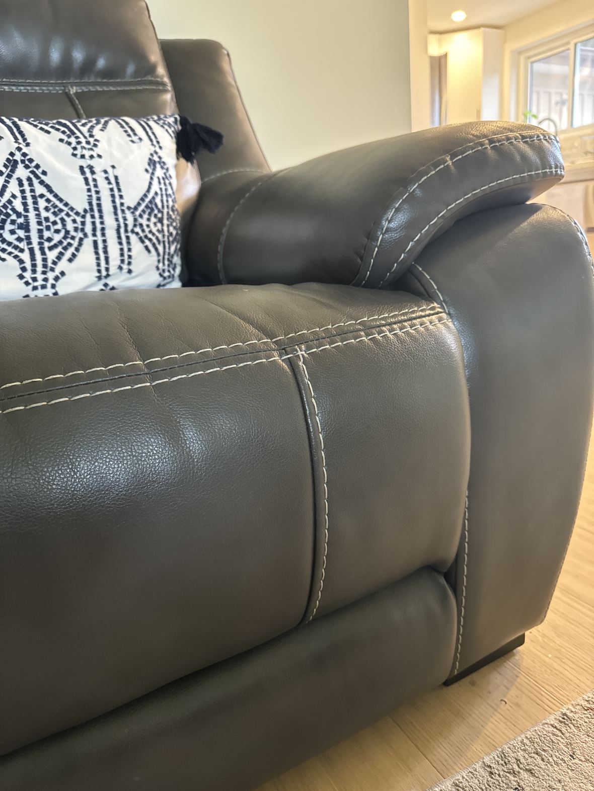 Leather Sofa - photo 4