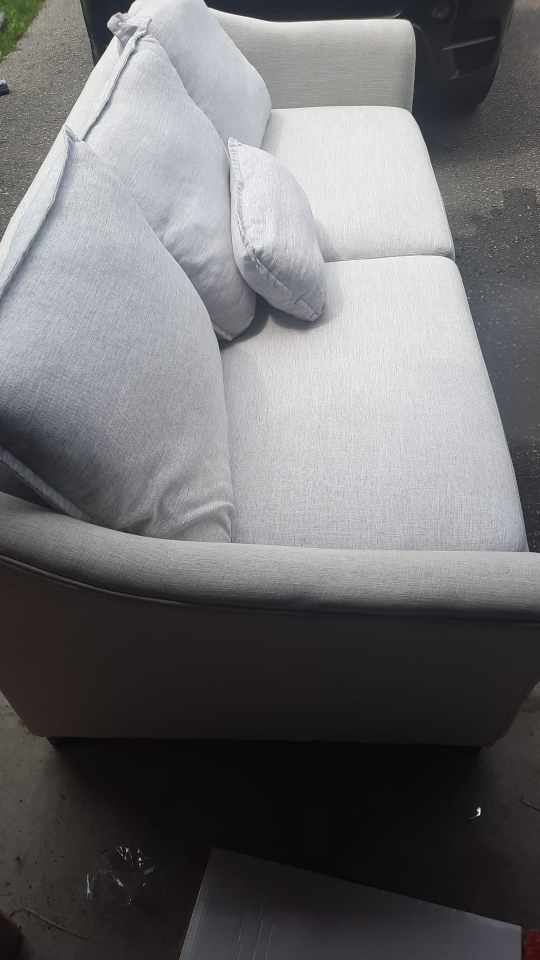 spacious and comfy 2 seat sofa - photo 2