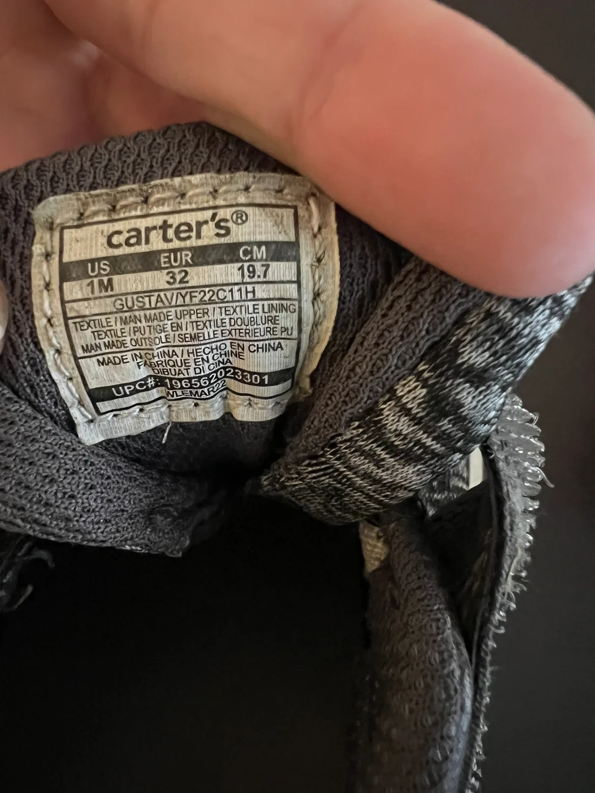 Carter's Size 1 Toddler Boys Sneakers image indicator(3)