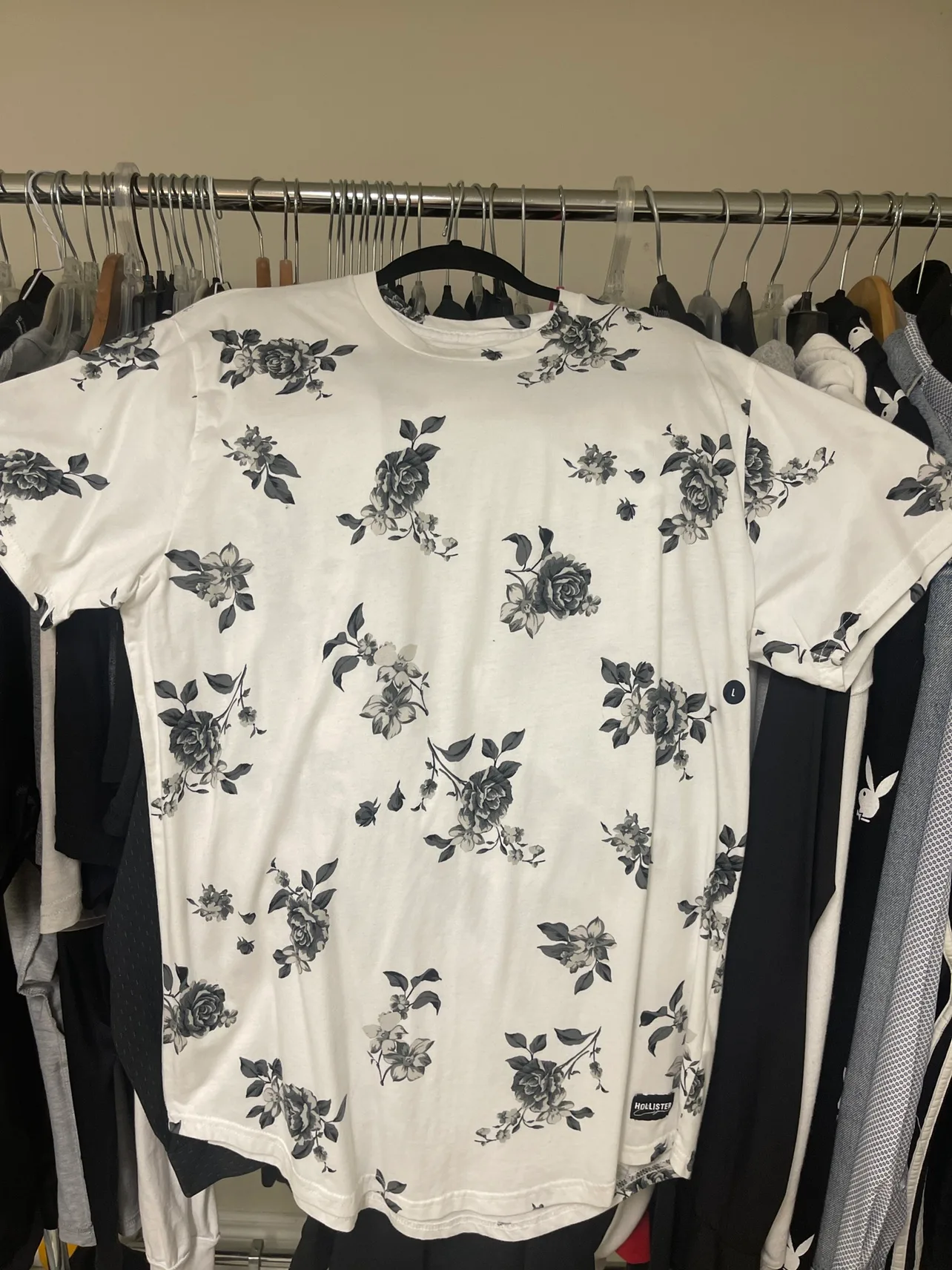 Men’s Floral Shirts (Bundle of 3) image indicator(3)