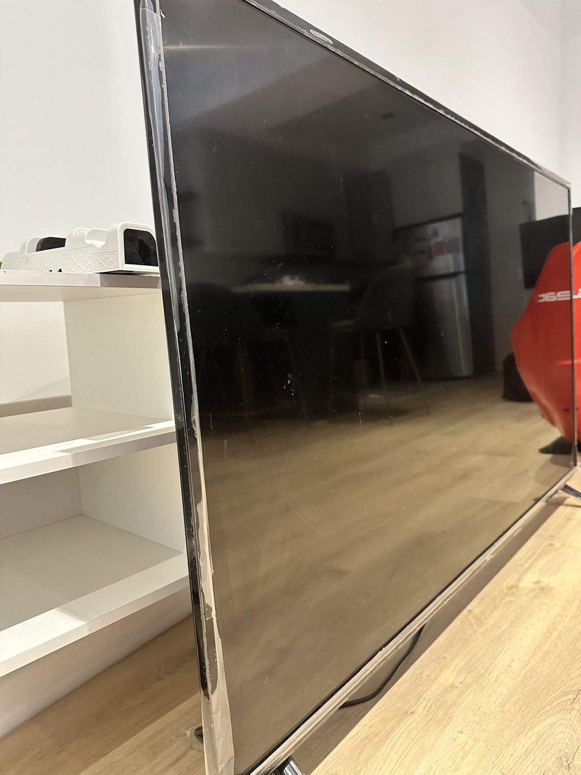 TCL 65 inch 4K TV - photo 3