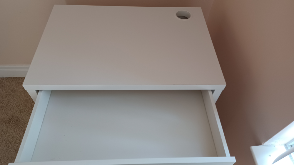 White Desk. Pick up today - photo 4