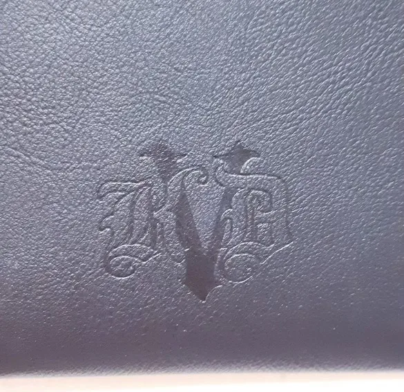 NEW Discontinued Kat Von D Pouch/Coin Purse image indicator(5)