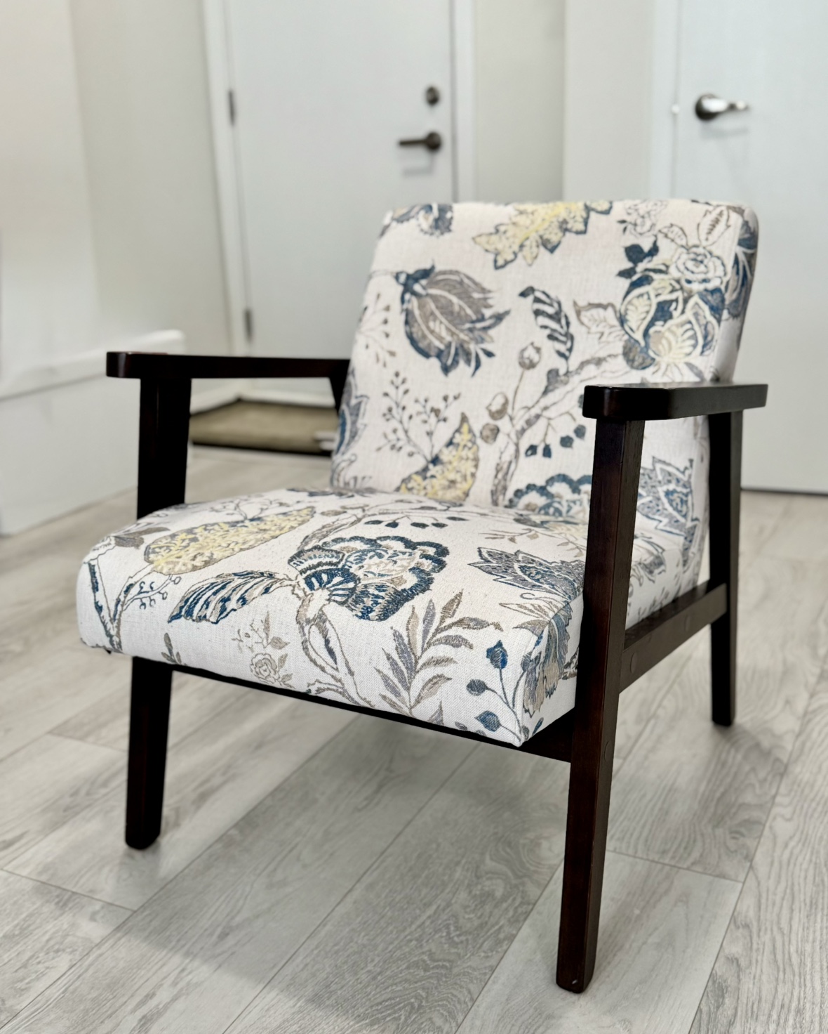 Home Chairs - Gently Used, Excellent Condition - photo 4