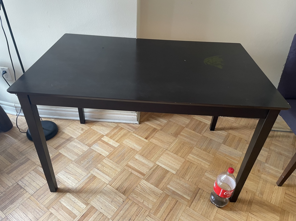Dining Table. Solid wood. MOVING SALE - photo 2