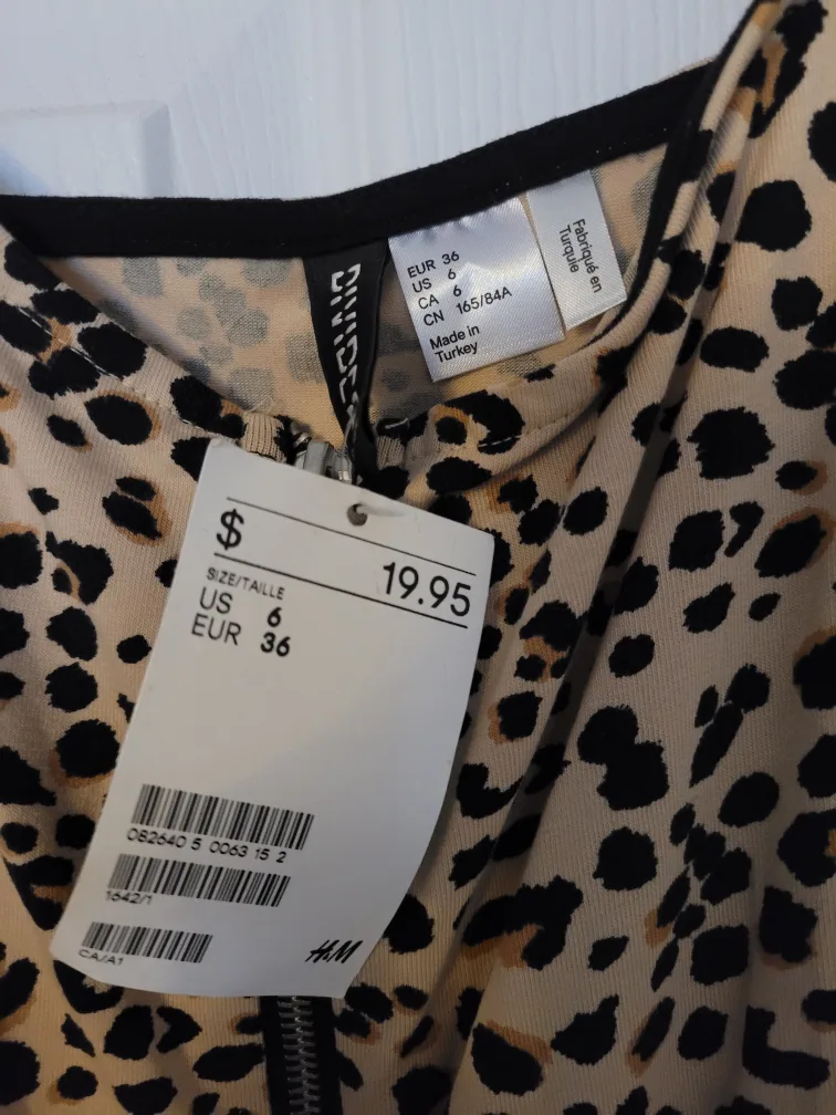H&M Leopard Print Dress image indicator(3)
