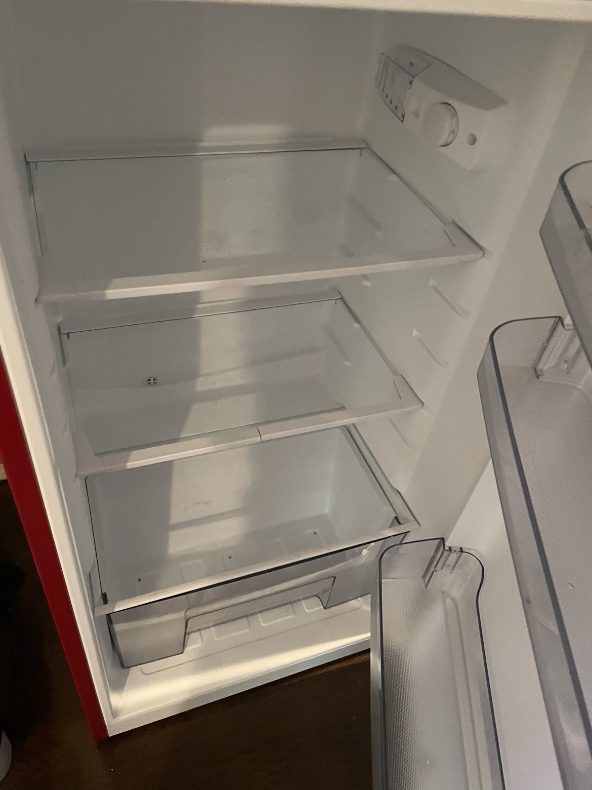 Galanz Retro Mini Fridge - photo 3