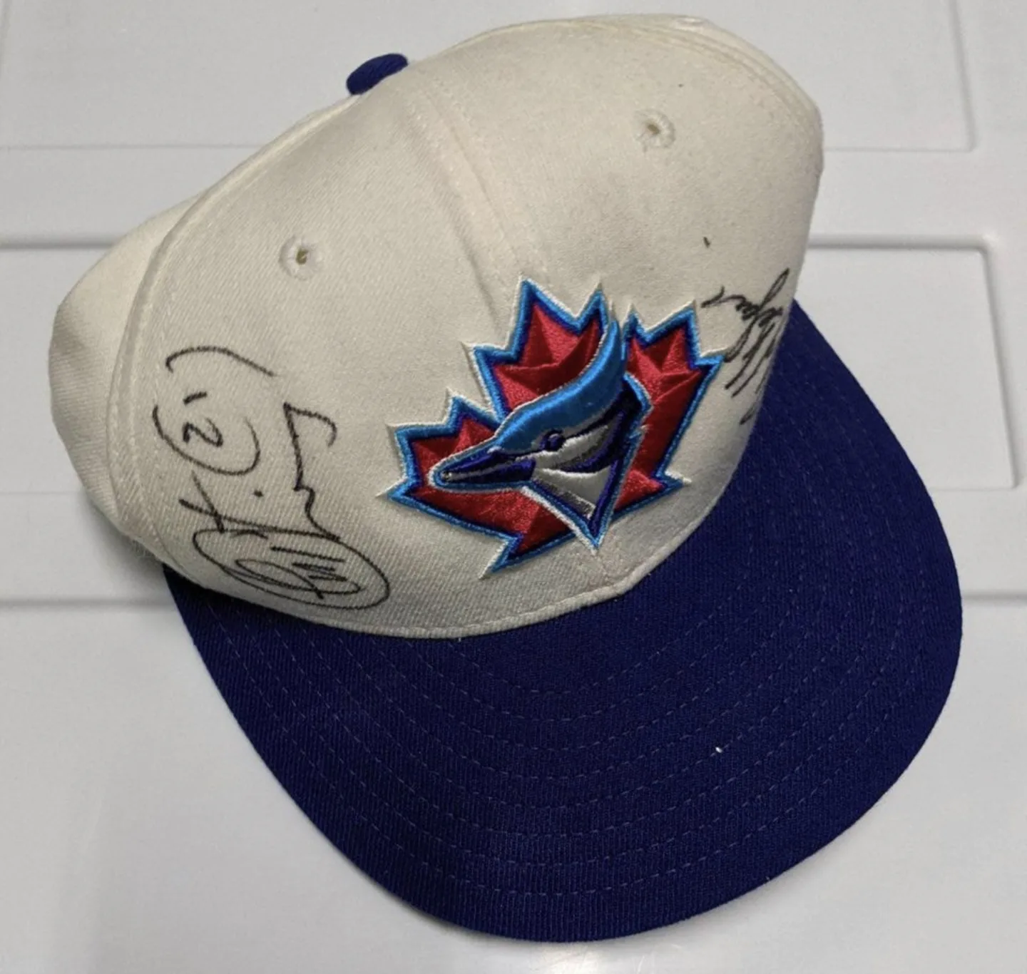 Autographed Vintage Toronto Blue Jays Hat thumbnail