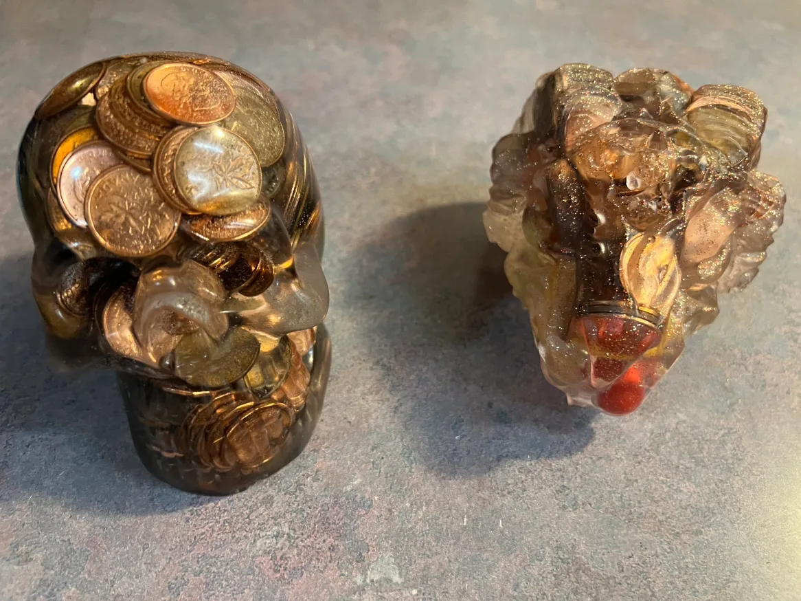 Resin Skull and Hot Dog image indicator(9)