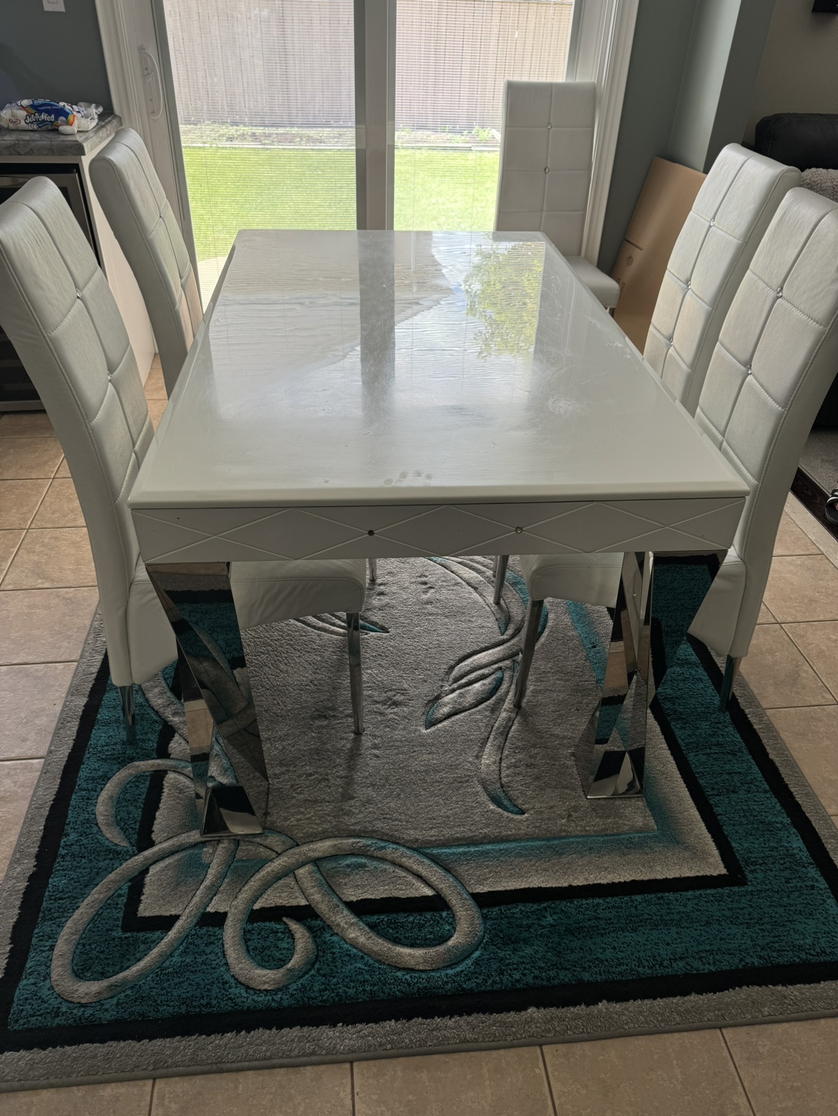 Dining table - photo 2