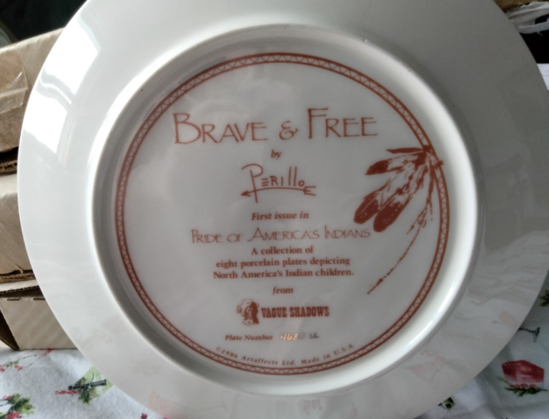 8" NIB 1986 Brave And Free Perillo Indian Boy W/ Eagle  Plat - photo 5