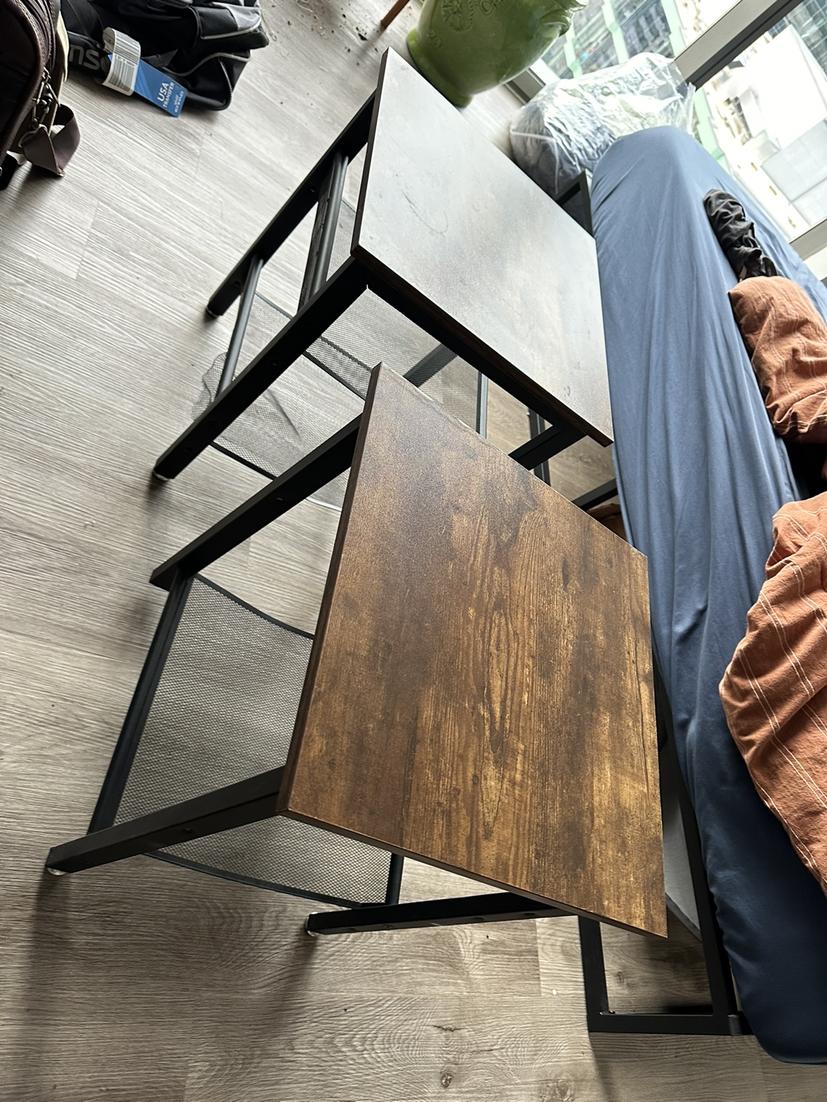 Set of 2 End Tables